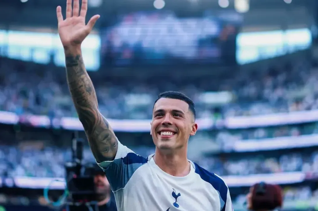 OFICIAL: Pedro Porro renova com o Tottenham